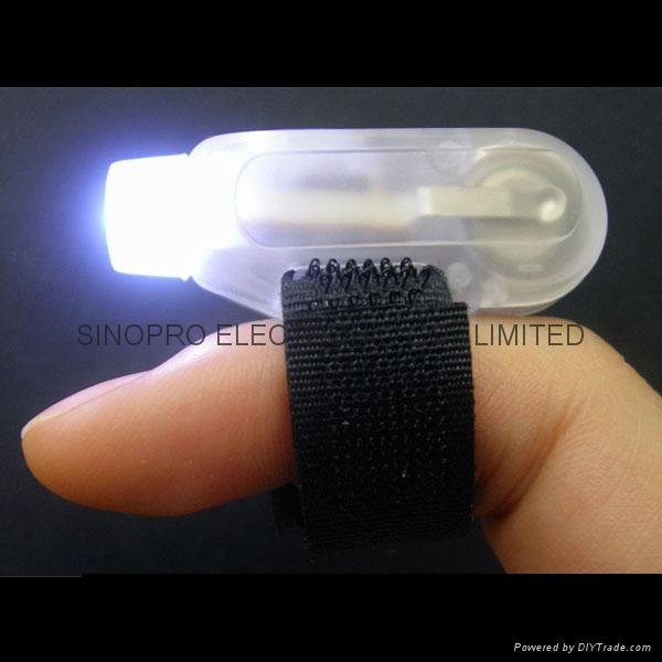 Mini_LED_flashlight.jpg