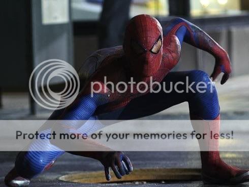 asm_spidey_pose_manhole.jpg