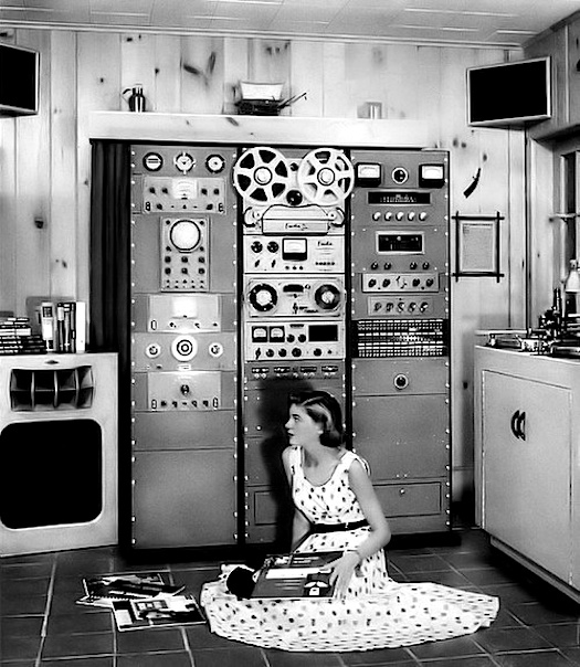 retro-computer-kitchen-dream.jpg