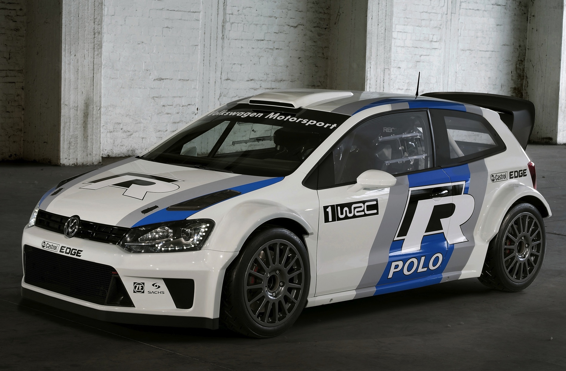 2013-Volkswagen-Polo-R-WRC-1.jpg