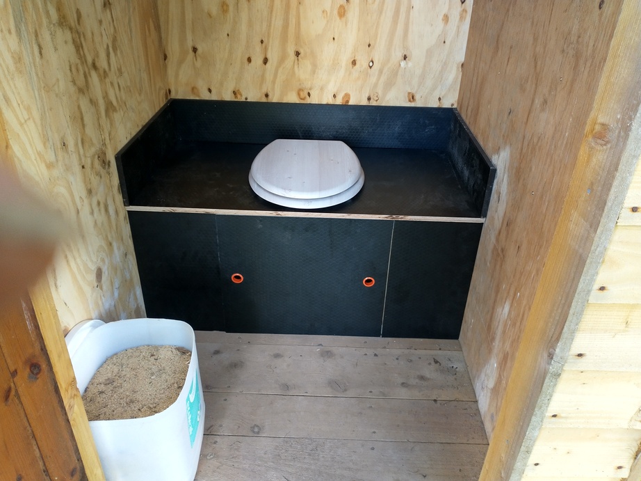 compost-toilet-10.jpg