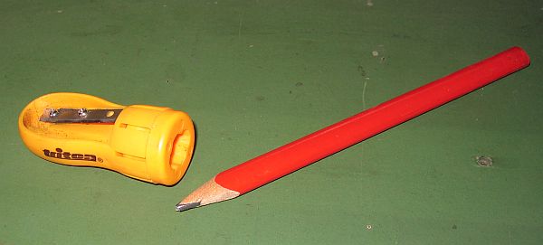 Flat_pencil_sharpener.jpg
