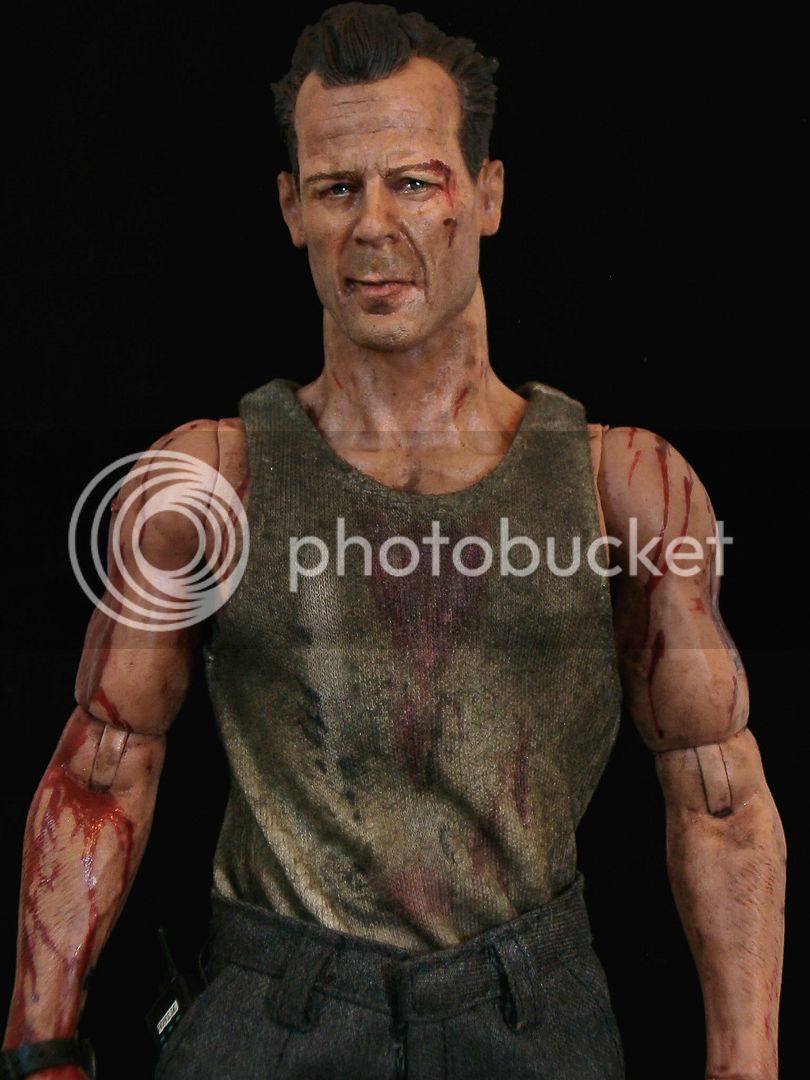 JohnMcClane02.jpg