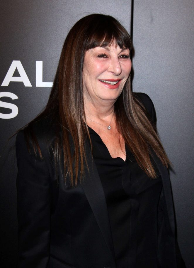 Anjelica-Huston:-Nocturnal-Animals-LA-Premiere--02-662x913.jpg