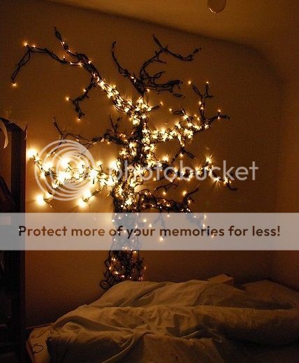 holiday-lights-in-a-bedroom-006.jpg