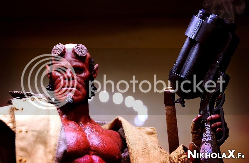 hellboy01-1.jpg