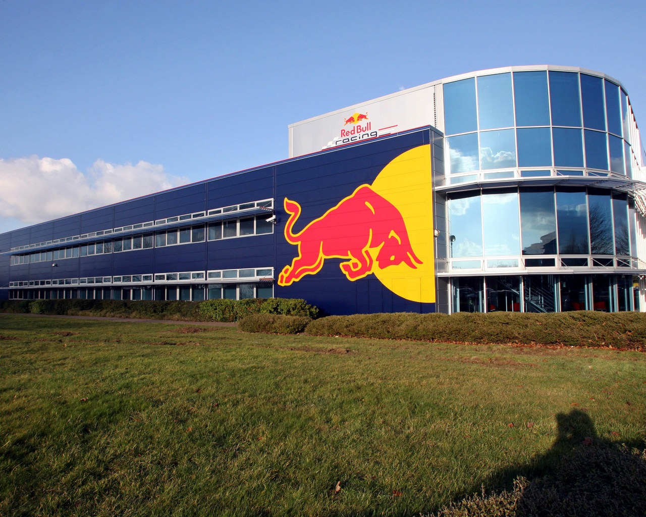 Red-Bull-Factory-Milton-Keynes1.jpg