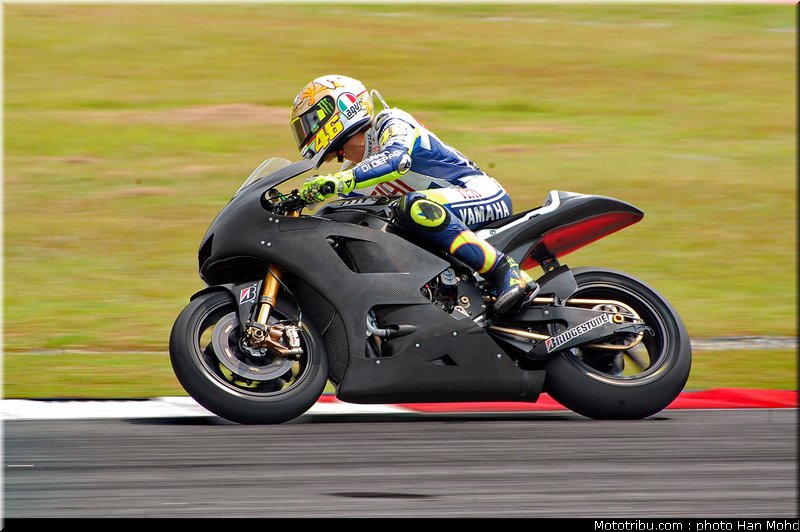 rossi_26_motogp_2010_tests_sepang2.JPG