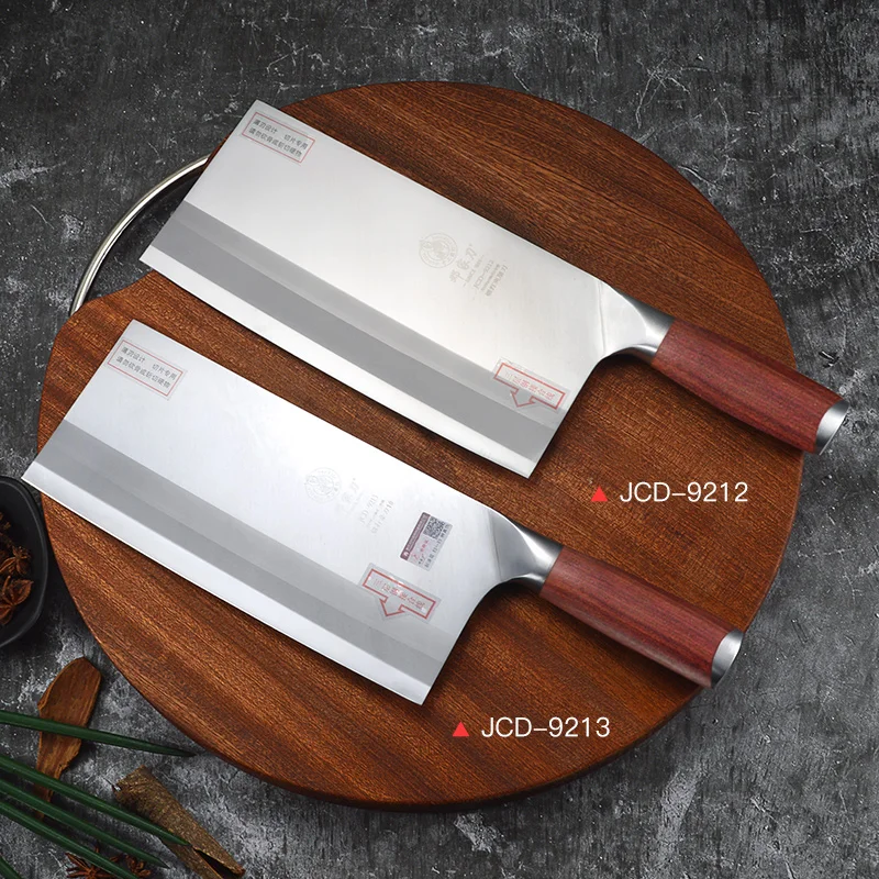 How to Use a Cai Dao, the Chinese Vegetable Cleaver