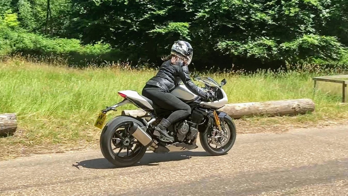 Rider on the Triumph Speed Triple RR