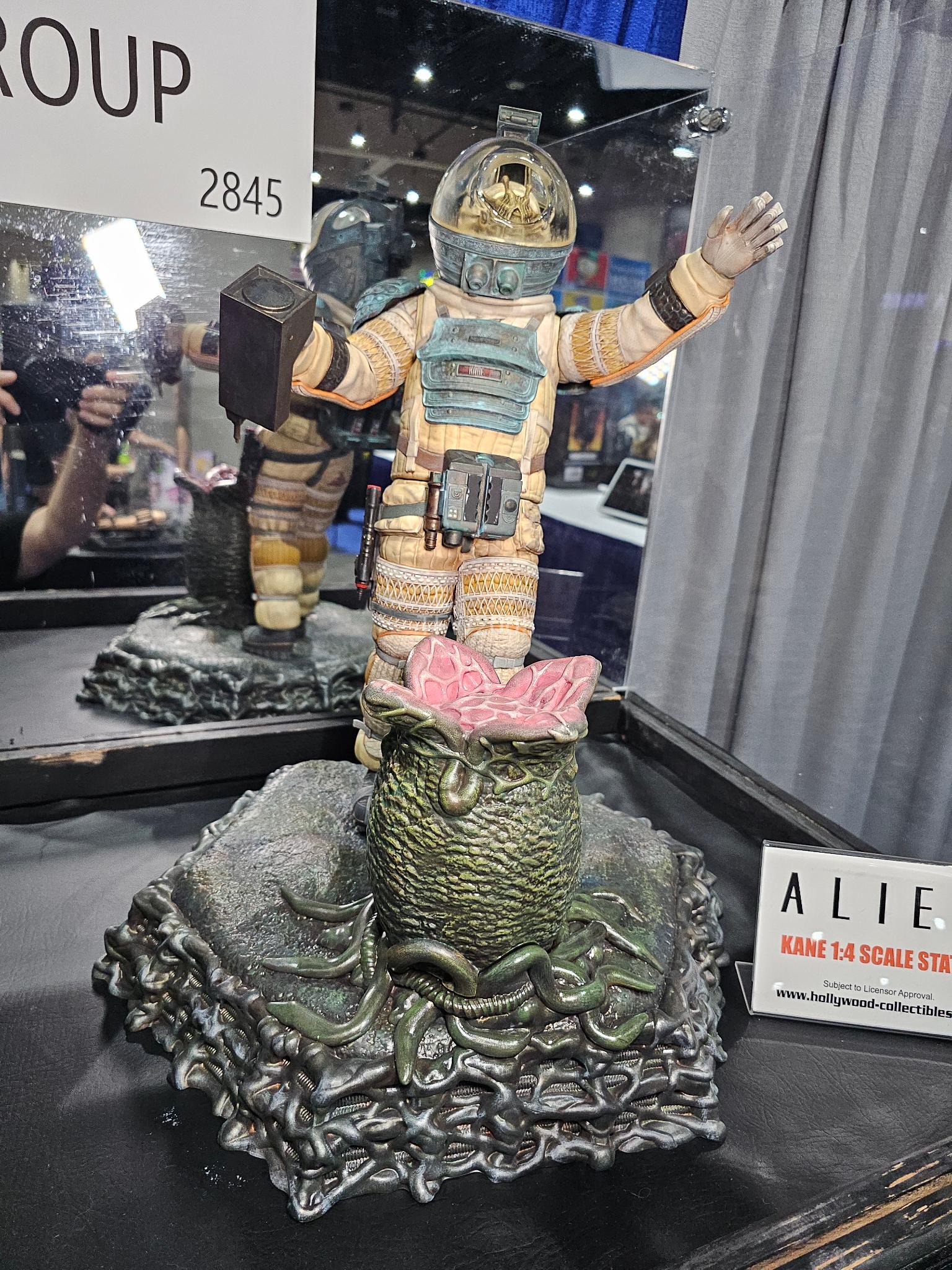 SDCC-23-Hollywood-Collectibles-021.jpg