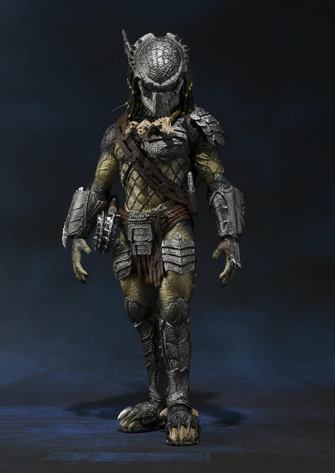 S.H.-MonsterArts-AVP-Predator-Wolf-Hi-Res-01.jpg