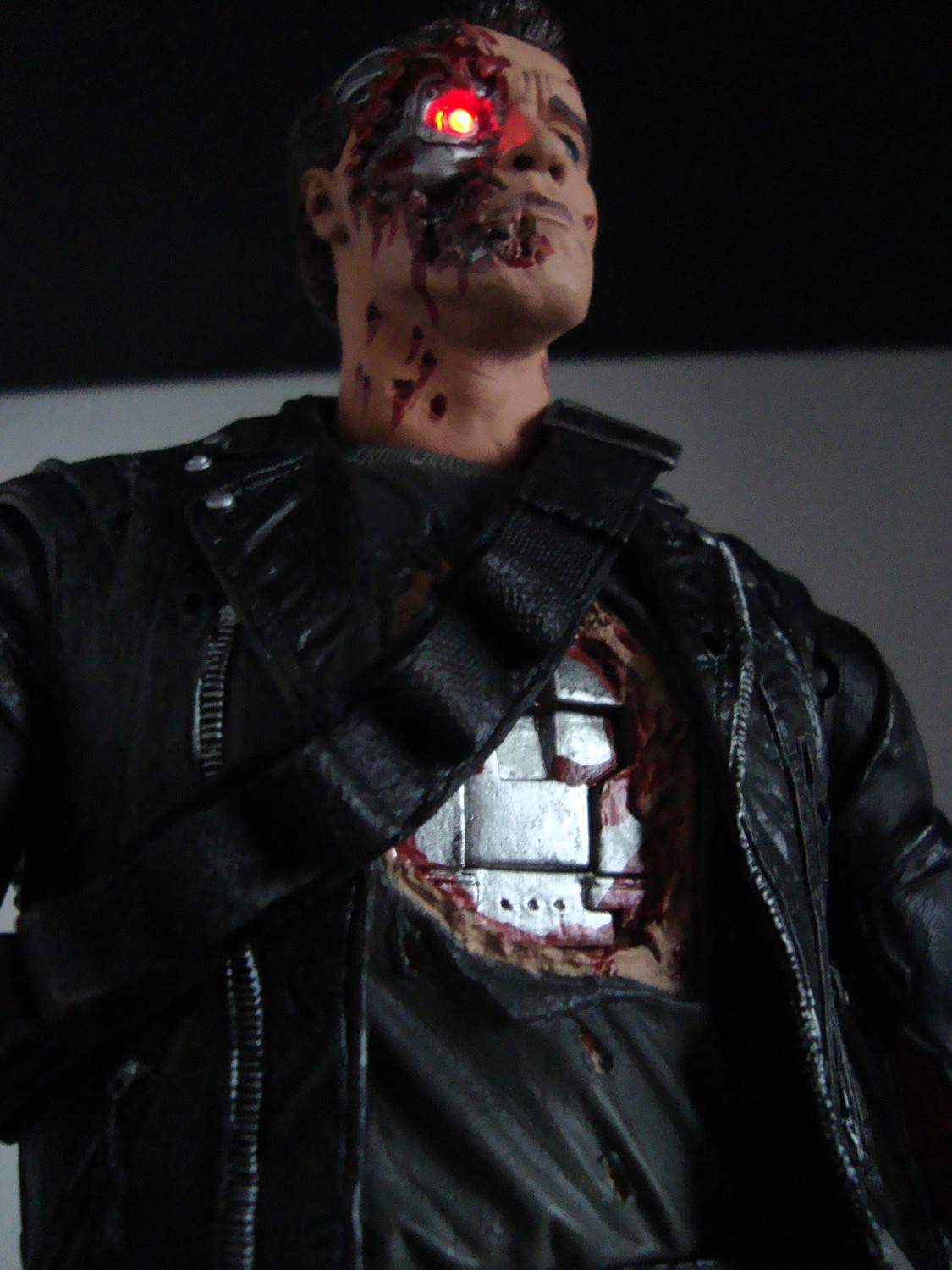 terminator_final_battle_damaged_head0031.jpg