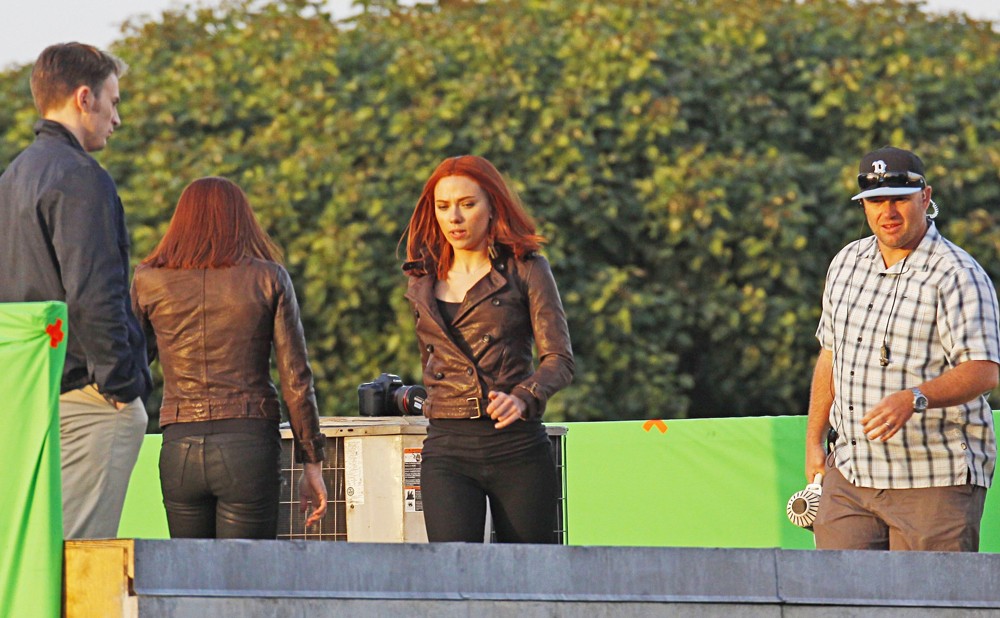 evans-johansson-filming-captain-america-the-winter-soldier-02.jpg