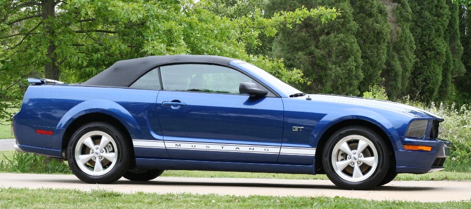 48246d1190590046-2006-vista-blue-ford-mustang-gt-convertible-29308-clean1.jpg