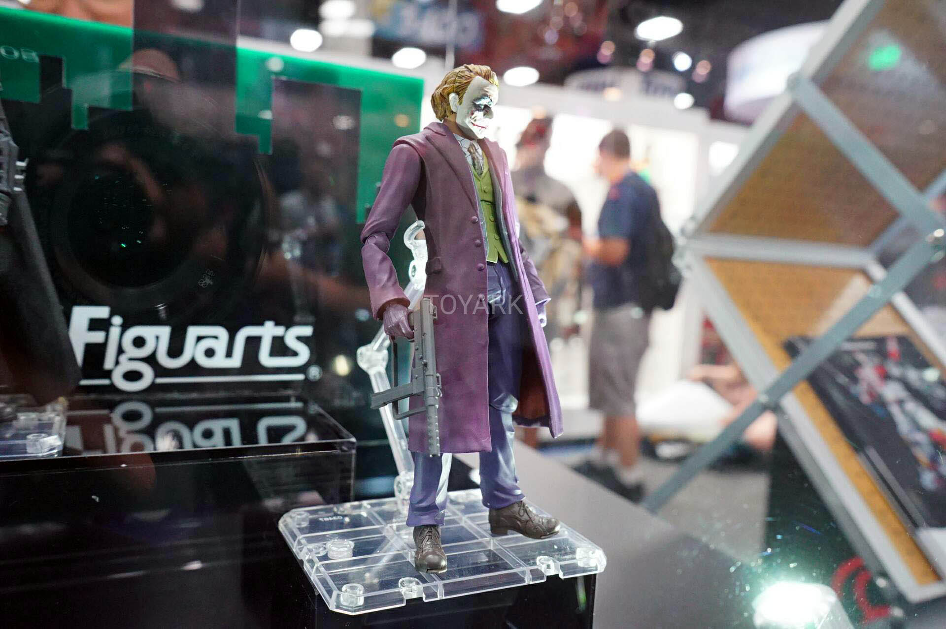 SDCC-2016-Tamashii-Nations-SH-Figuarts-DC-Movie-015.jpg