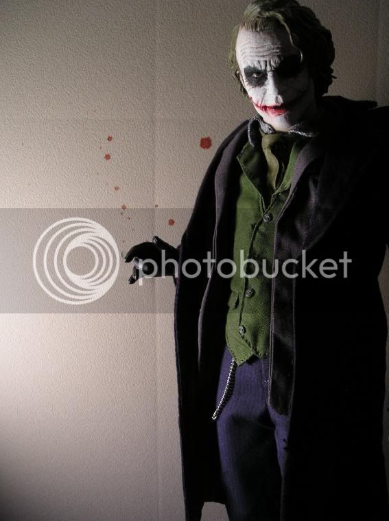 HotToysJoker035.jpg