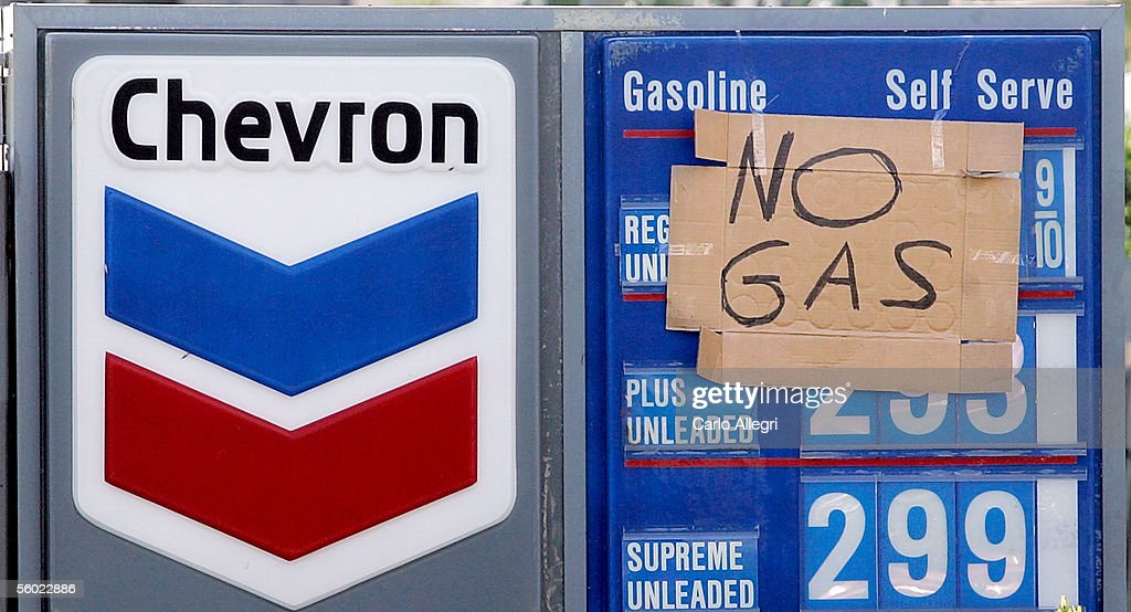 sign-that-reads-no-gas-hangs-on-a-chevron-gas-station-in-south-that-picture-id56022886