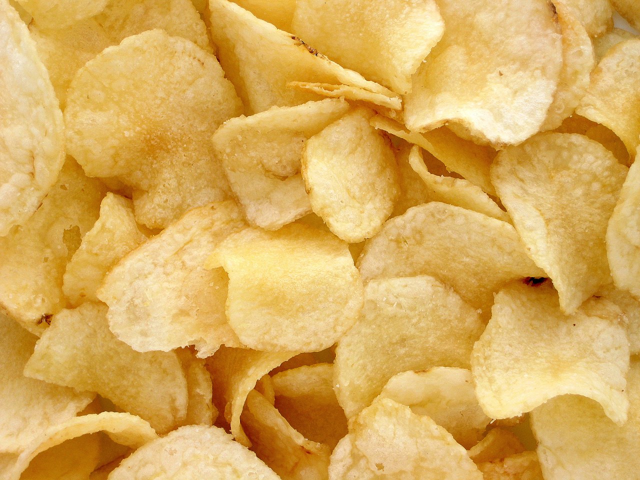 1280px-Potato-Chips.jpg