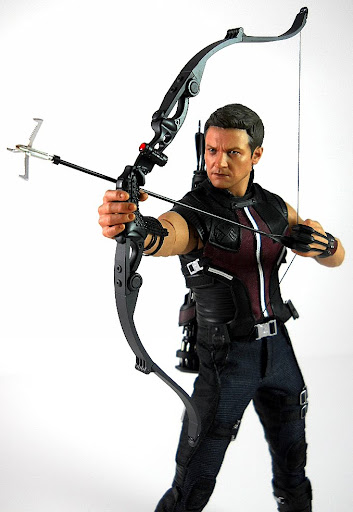 HAWKEYE%2520HOT%2520TOYS%2520507.JPG