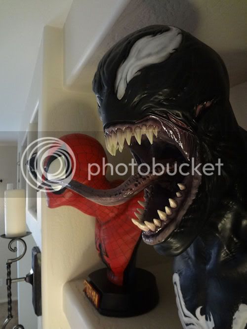 VENOM1.jpg