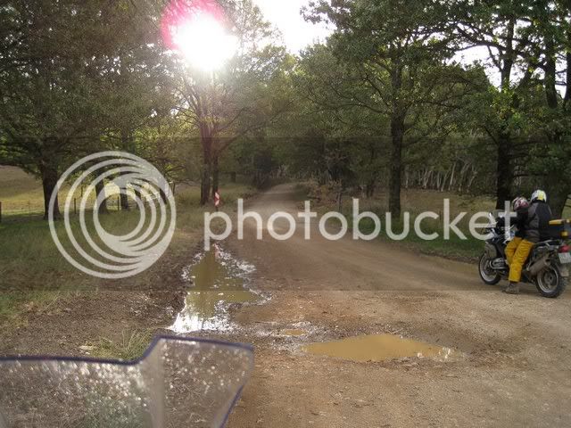 April09-Stoneyhallentrancegate.jpg