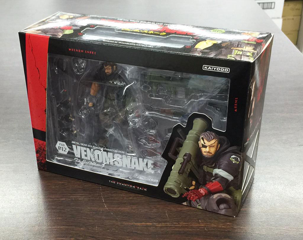 RevolMini-Venom-Snake-Box.jpg