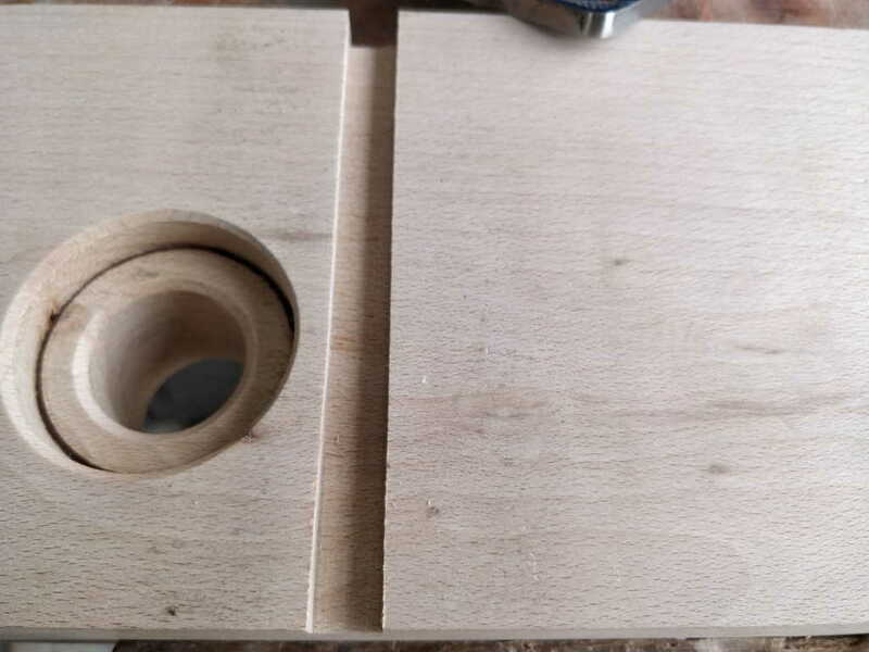 dovetail_guide_slot_after_routing_800.jpg
