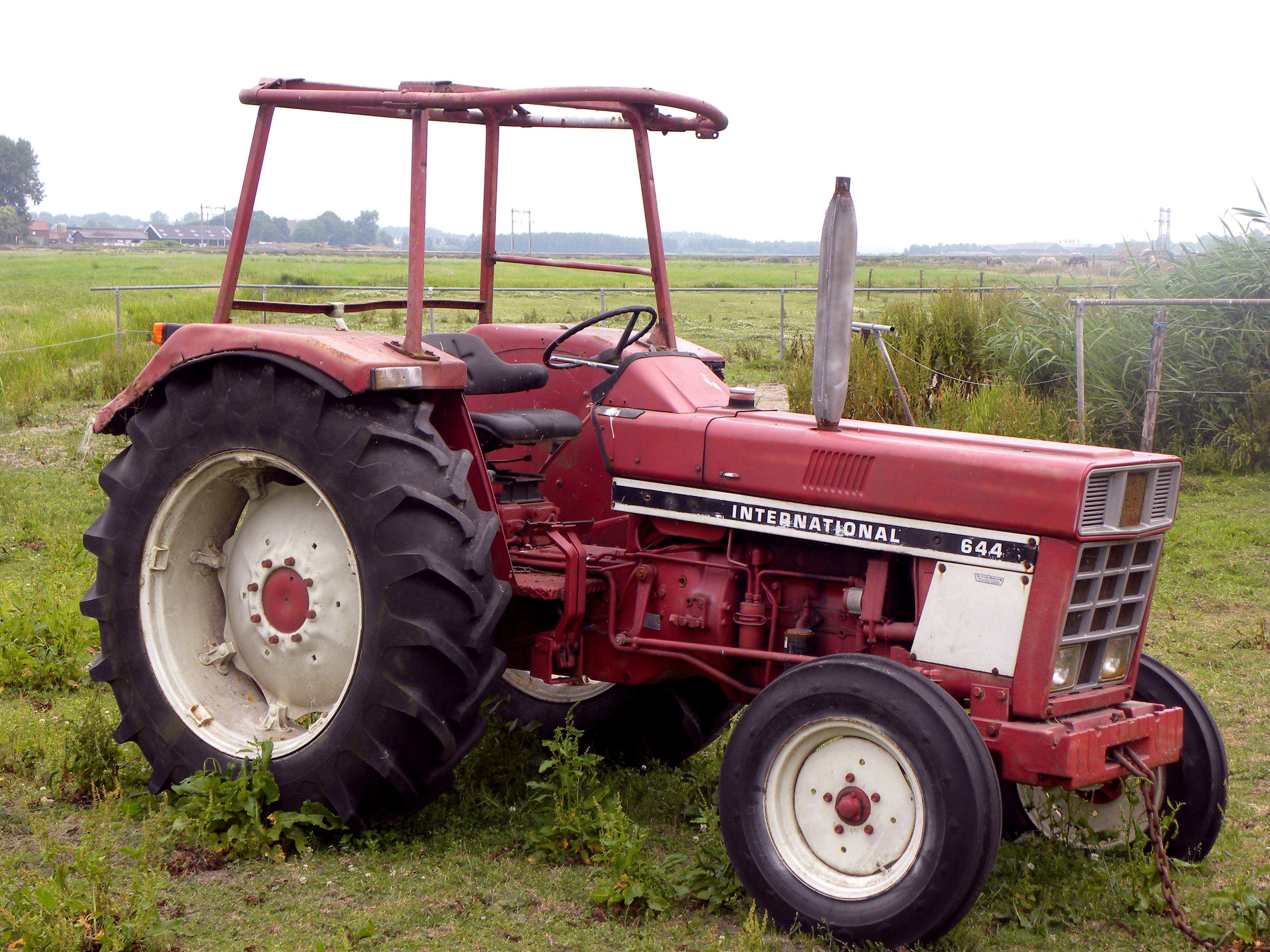 International_Harvester_644.jpg