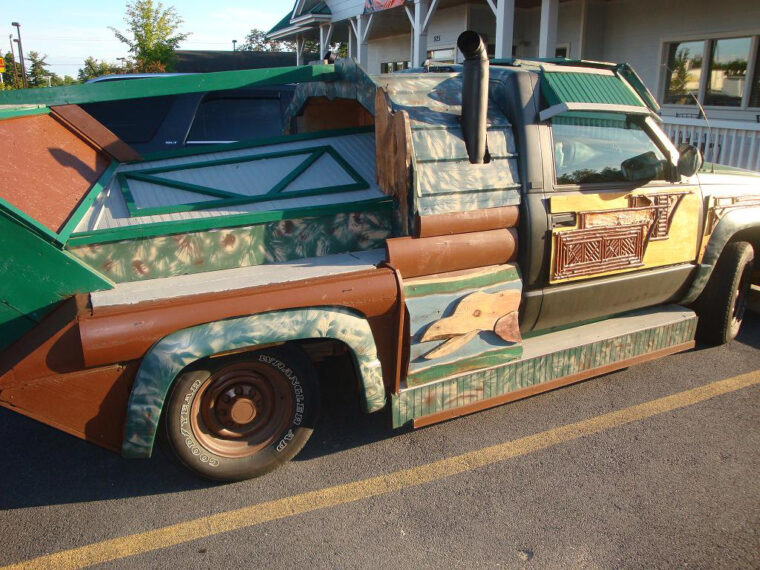 Redneck-Pickup-Truck-Wood.jpg