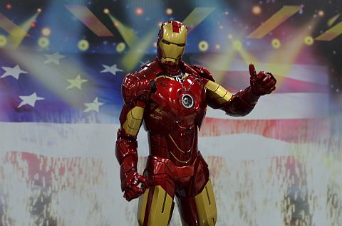 Iron_Man_thumbs_up.jpg