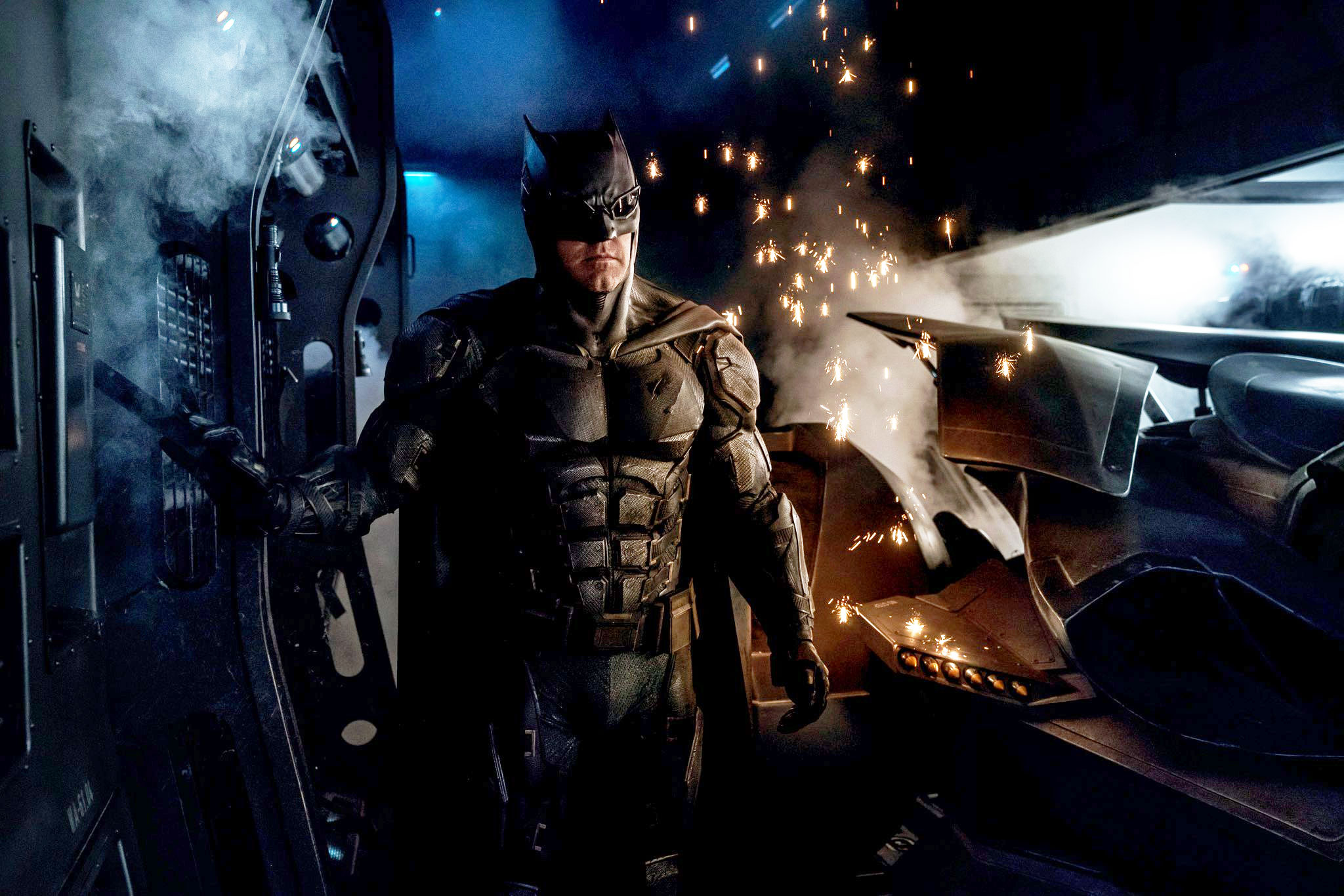 batman-tactical-suit.jpg