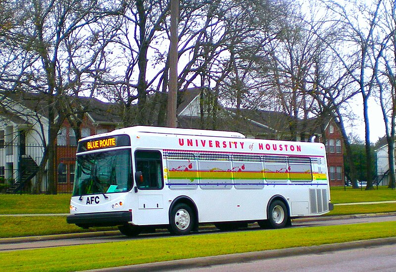 800px-University_of_Houston_bus.jpg
