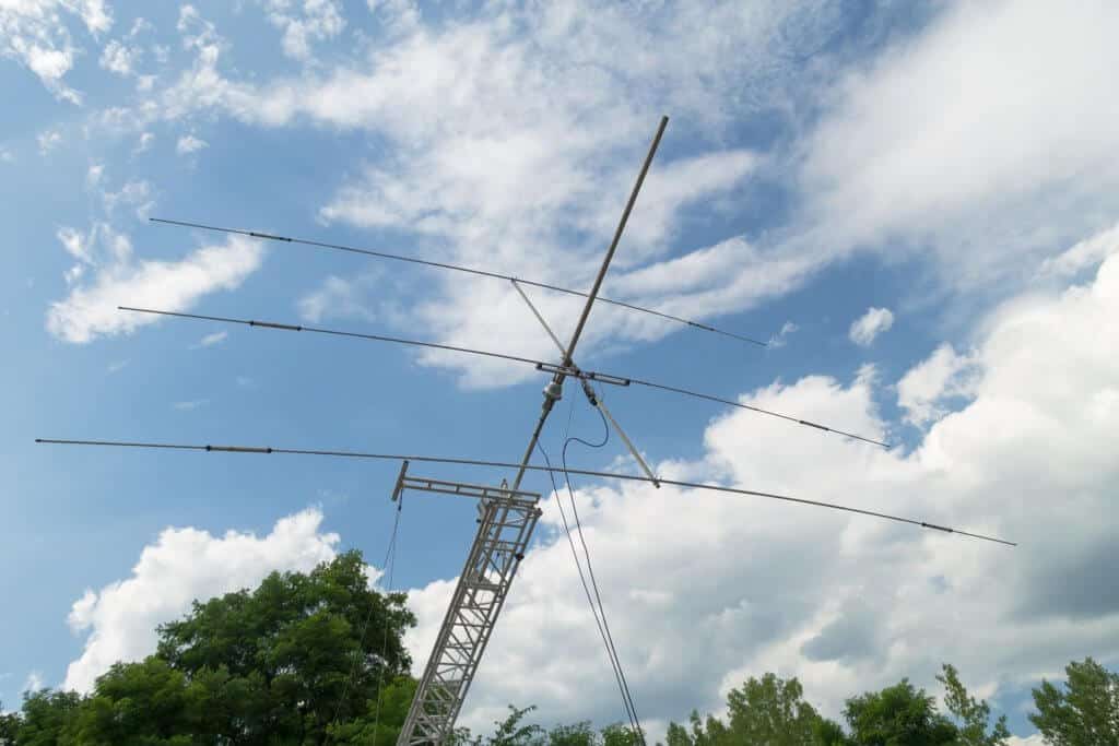 Build An Antenna For Communication Security