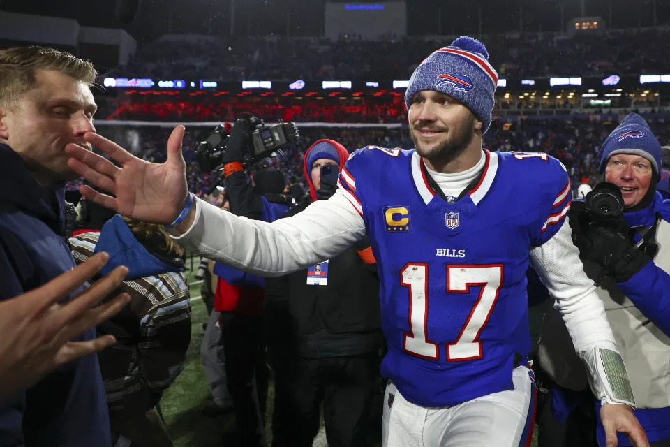 Buffalo Bills quarterback Josh Allen (17) will face off against Patrick Mahomes and the Kansas City Chiefs on Sunday. (AP Photo/Jeffrey T. Barnes)