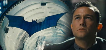 josephgordonlevitt-batsignal-tsr.jpg