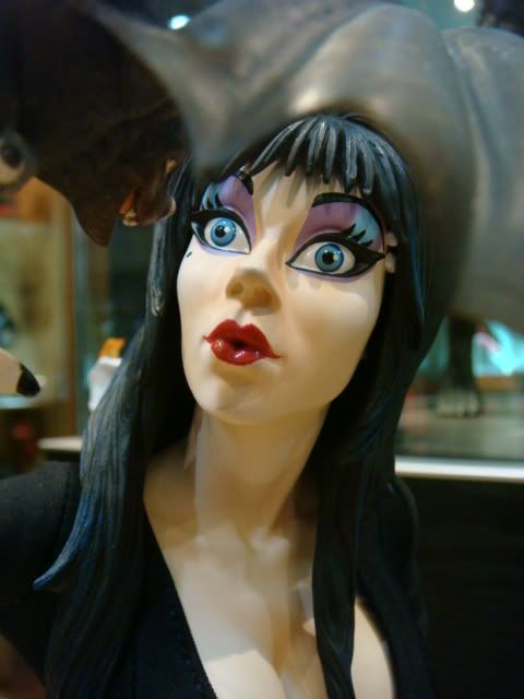 elvira1.jpg