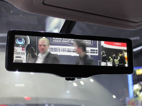 nissan-smart-rearview-mirror-new-york-auto-show-2014.jpg
