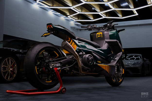 Custom Yamaha TMAX 560 by Ortolani Customs