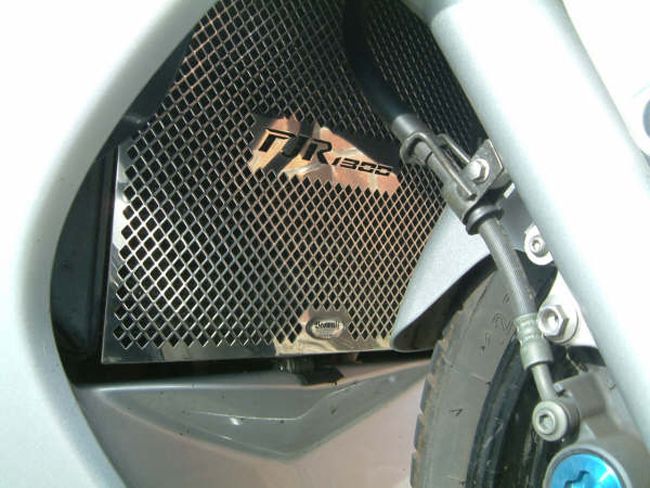 FJR13002001Ssradiator_zps34f9cee1.jpg