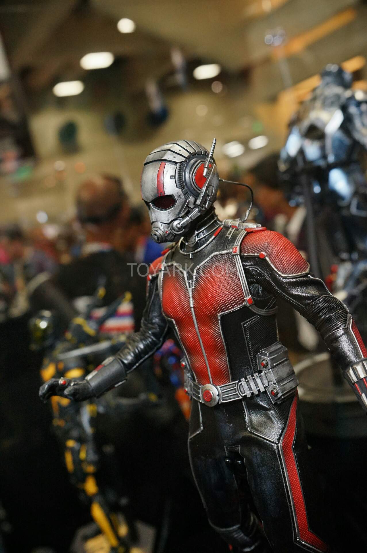 SDCC2015-Hot-Toys-Marvel-058.jpg