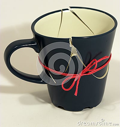 broken-fixed-now-coffee-cup-1544785.jpg