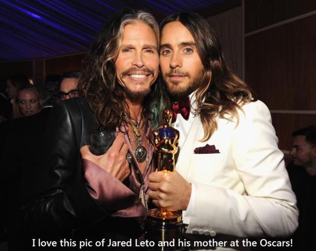 Jared-letto-and-his-mother-at-the-oscars.jpg