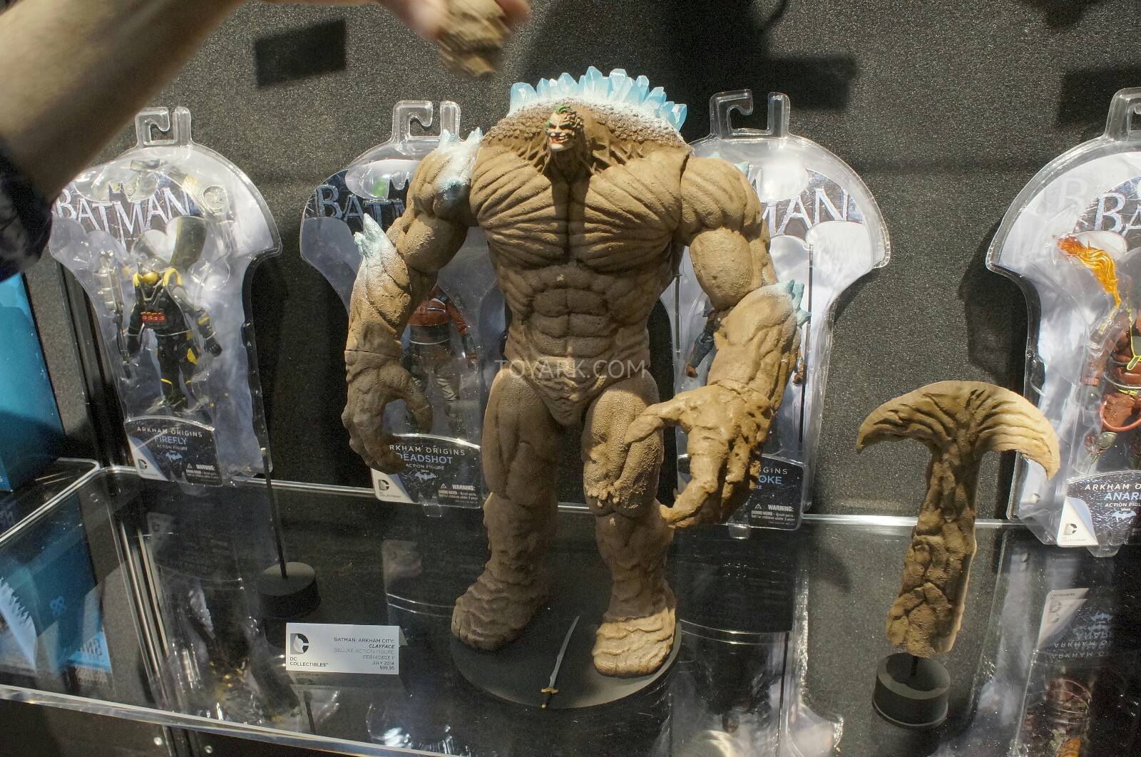 Toy-Fair-2014-DC-Collectibles-155.jpg