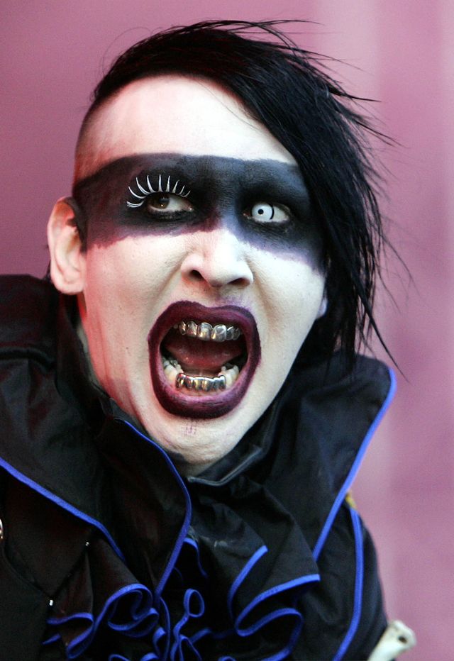 Marilyn Manson im Interview: Schock-Rocker und Meister des Bizarren ...