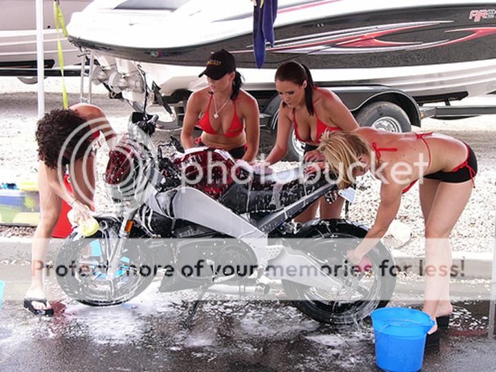 Bikewashbabes_zps1872728f.jpg