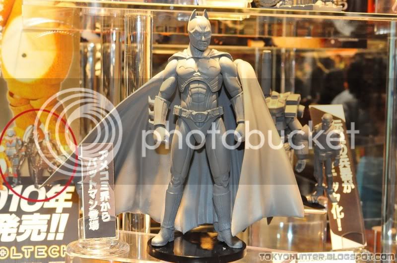 revoltech-batman.jpg