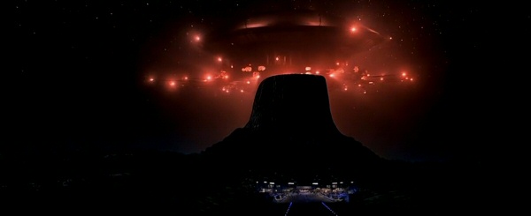 Close-Encounters-of-the-Third-Kind-1977-056.jpg