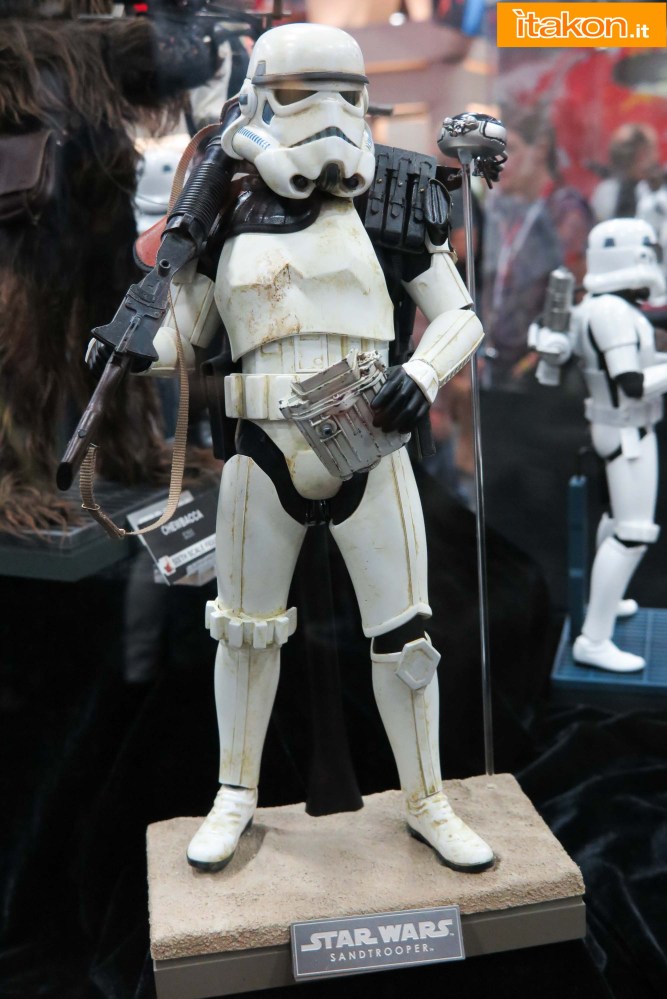 hot-toys-sdcc-2015-25.jpg