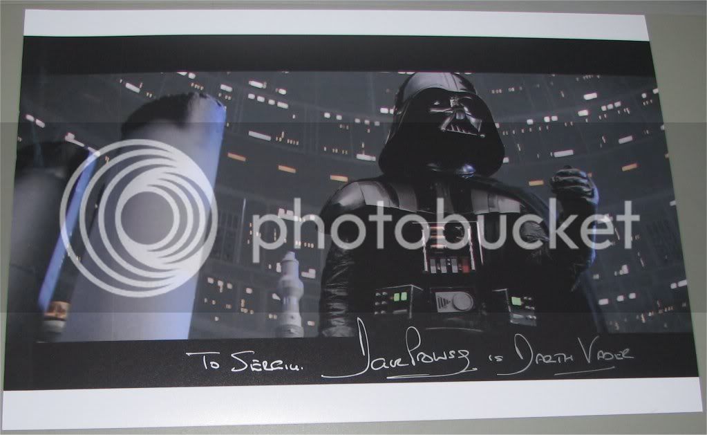 AutographVaderDaveProwse08.jpg